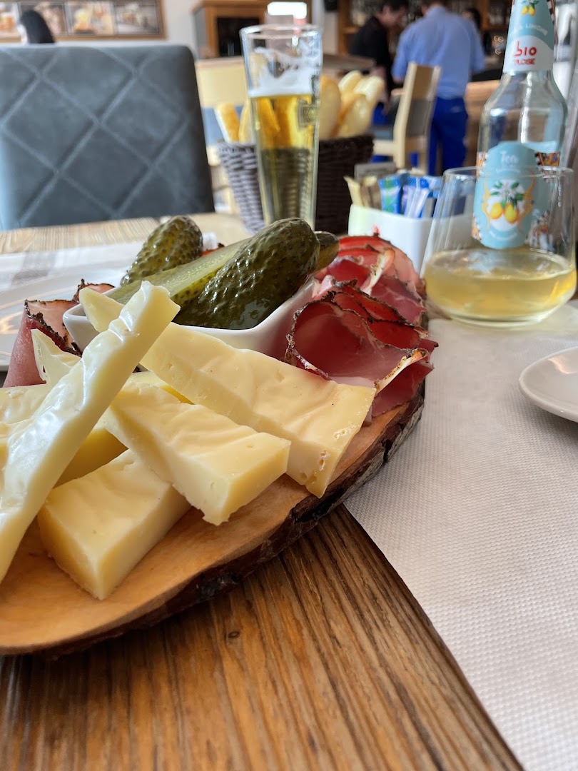 Bar e Snack Zirm