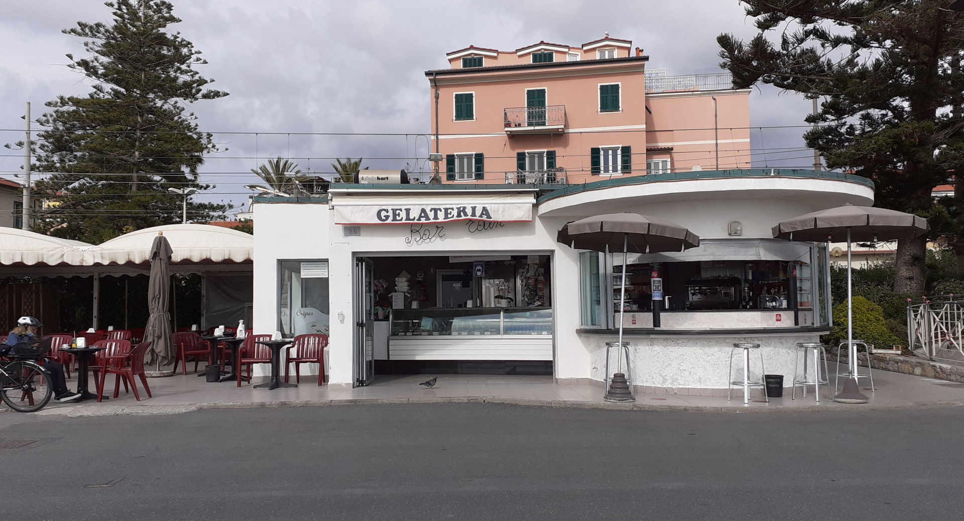 Bar Eden Gelateria