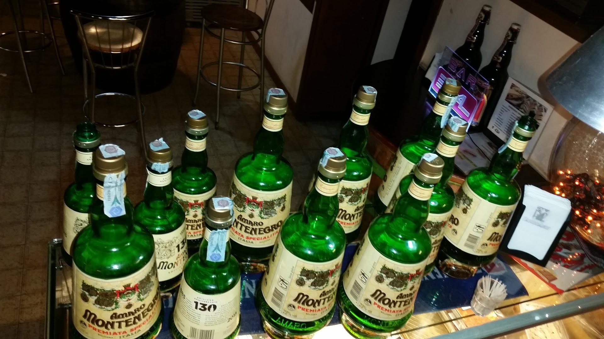 Bar Enal, Terlano