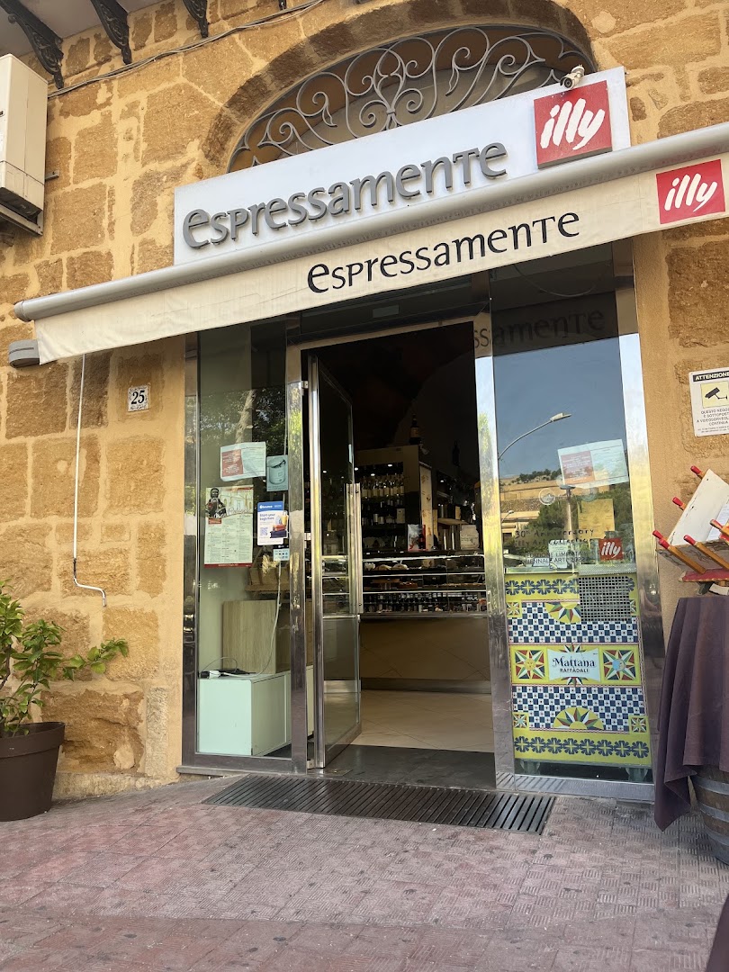 Bar Espressamente Illy