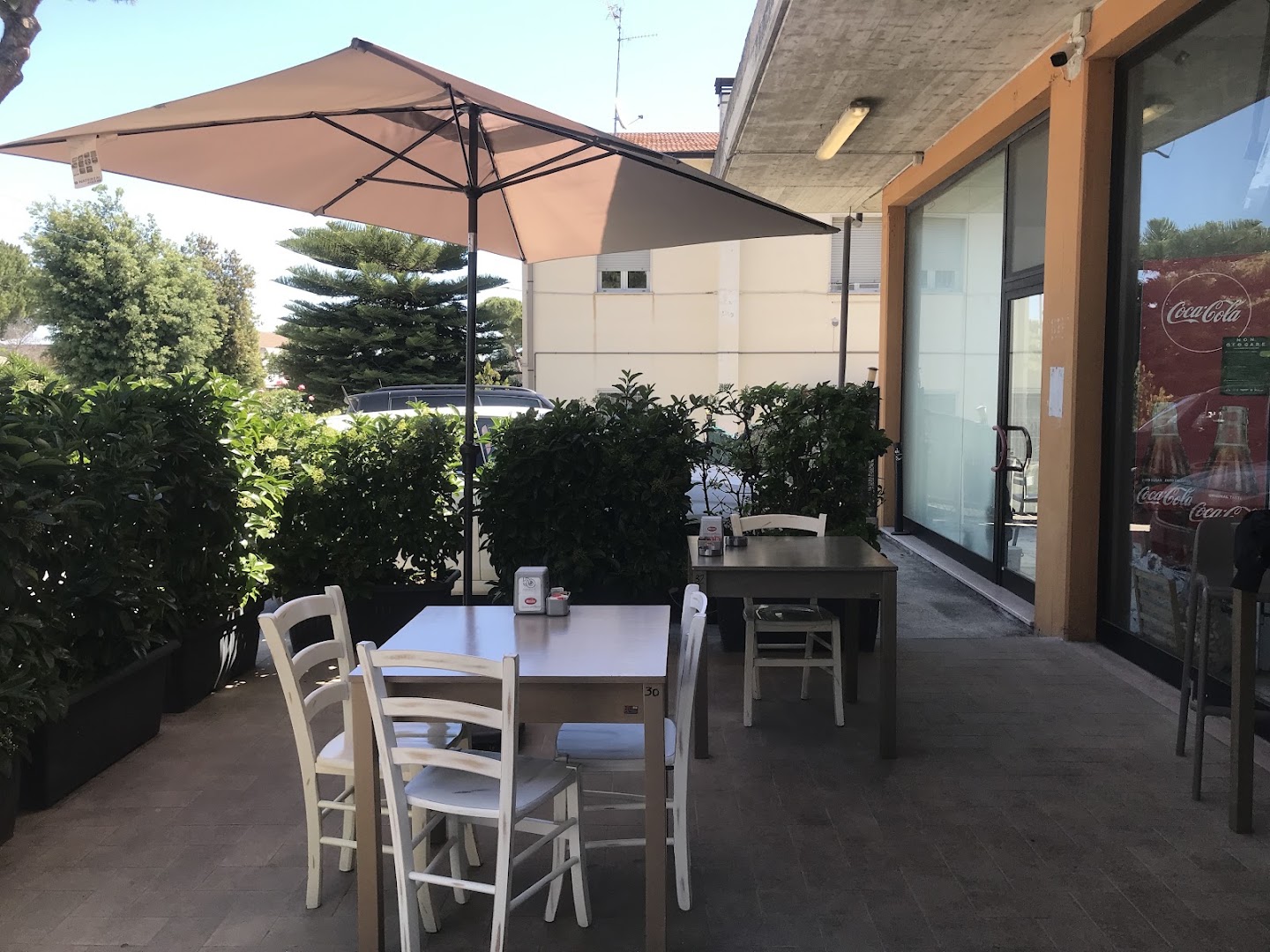 Bar Essenza Drink & Food