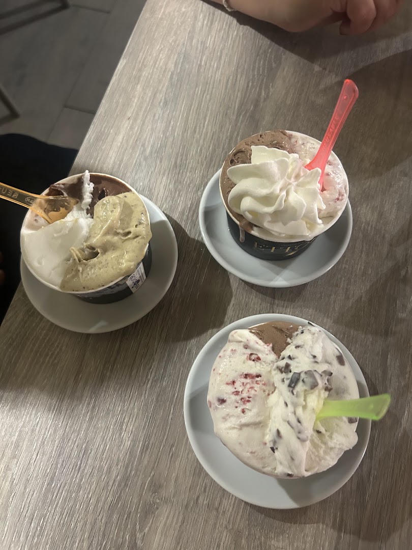 Bar Ettore, Locri