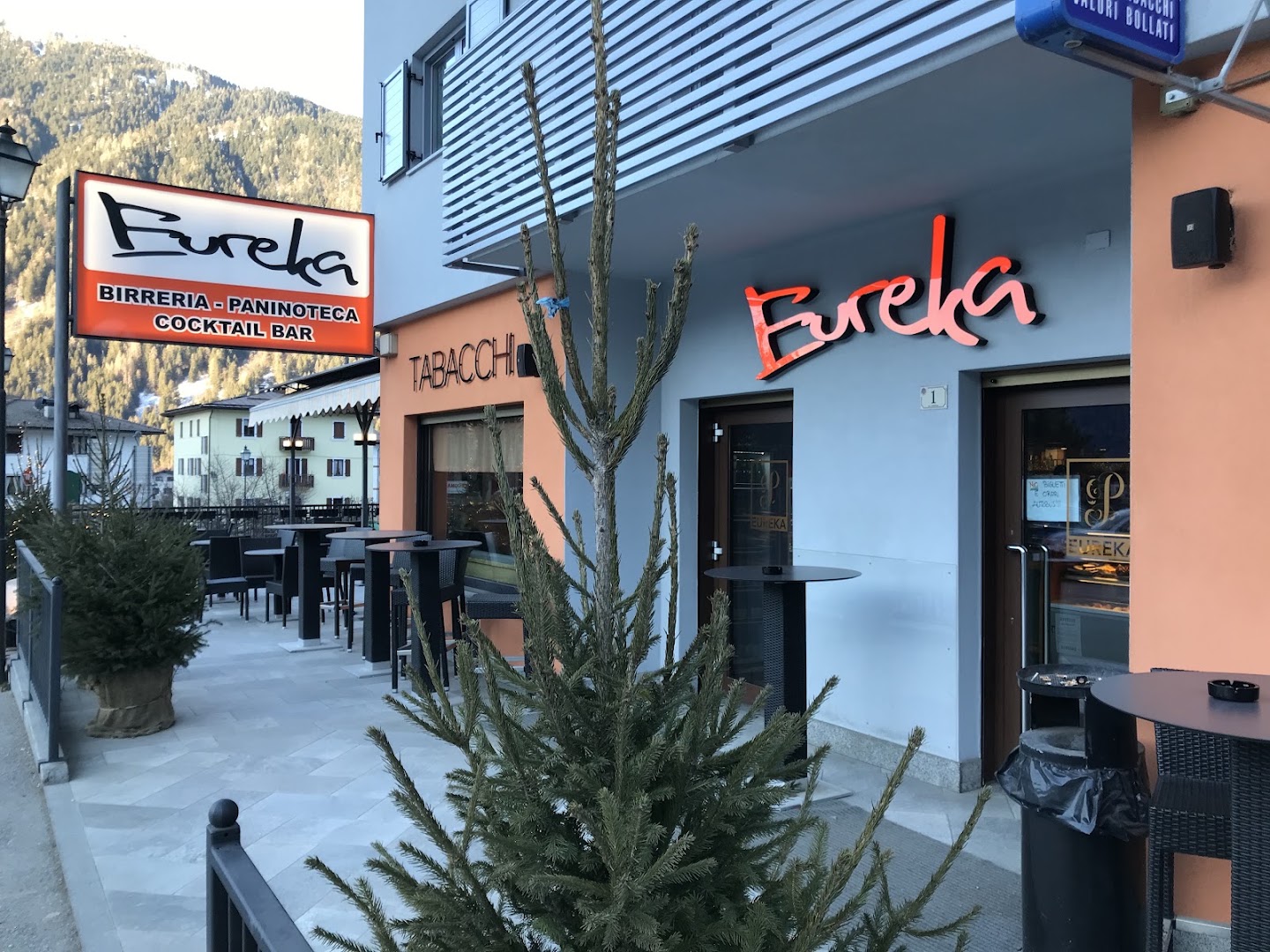 Bar Eureka, Carisolo