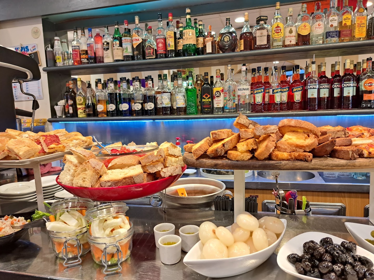 Bar Fernando