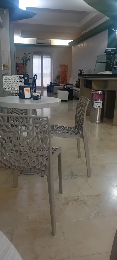 Bar Fiorino
