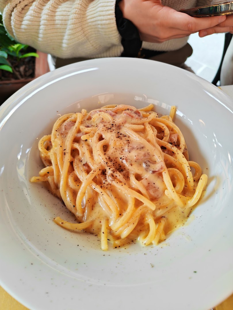 Bar & food 62