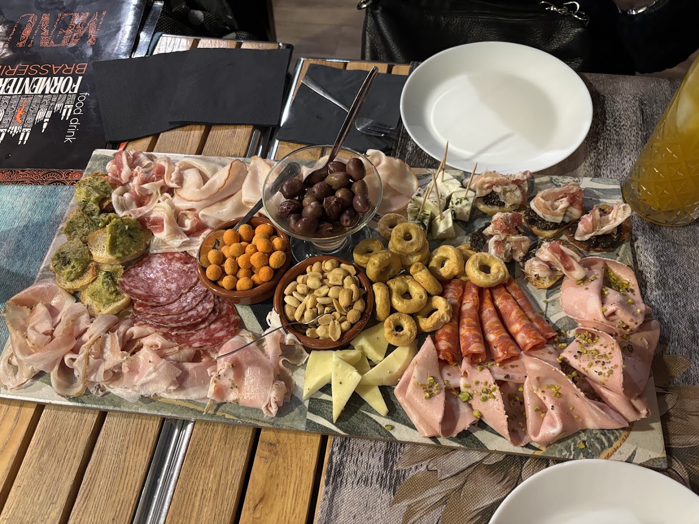 Bar FORMENTERAI, Milano