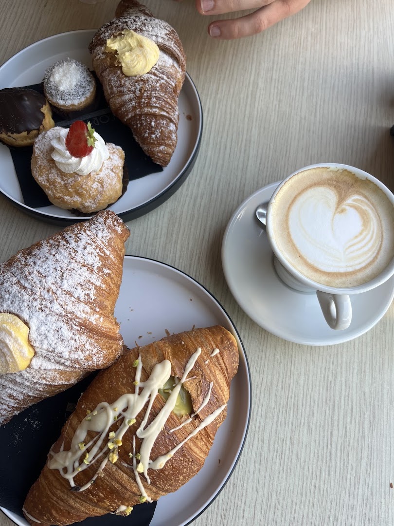 Bar Fortuna 2.0 Pasticceria • Food & More