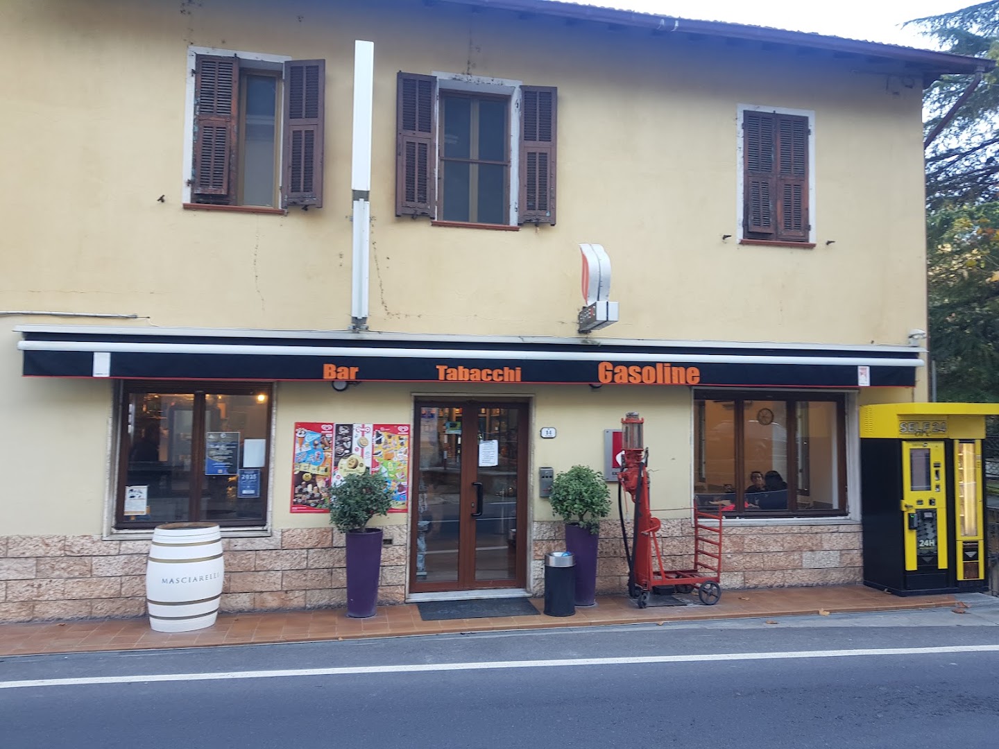 Bar Gasoline