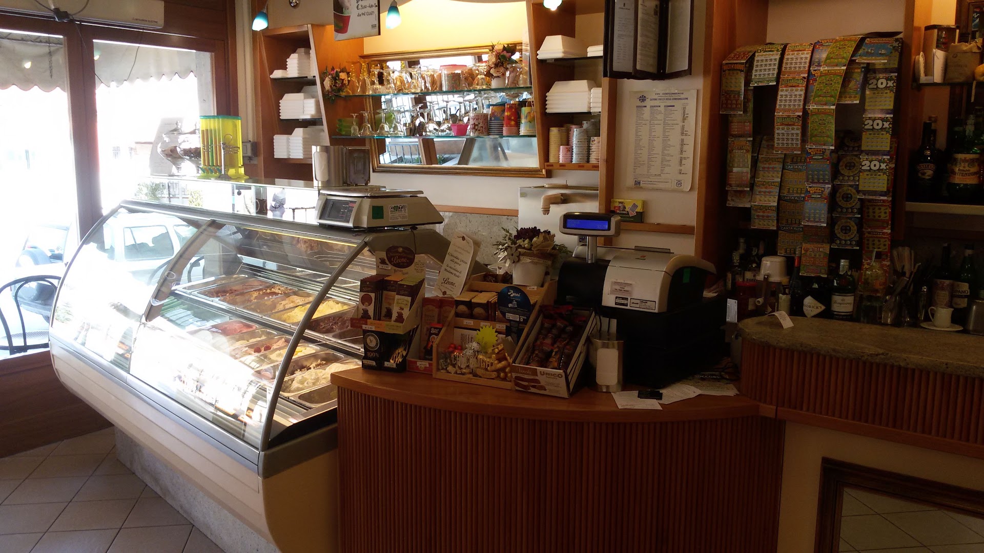 Bar Gelateria Ettore Di Alessandro Palmerini