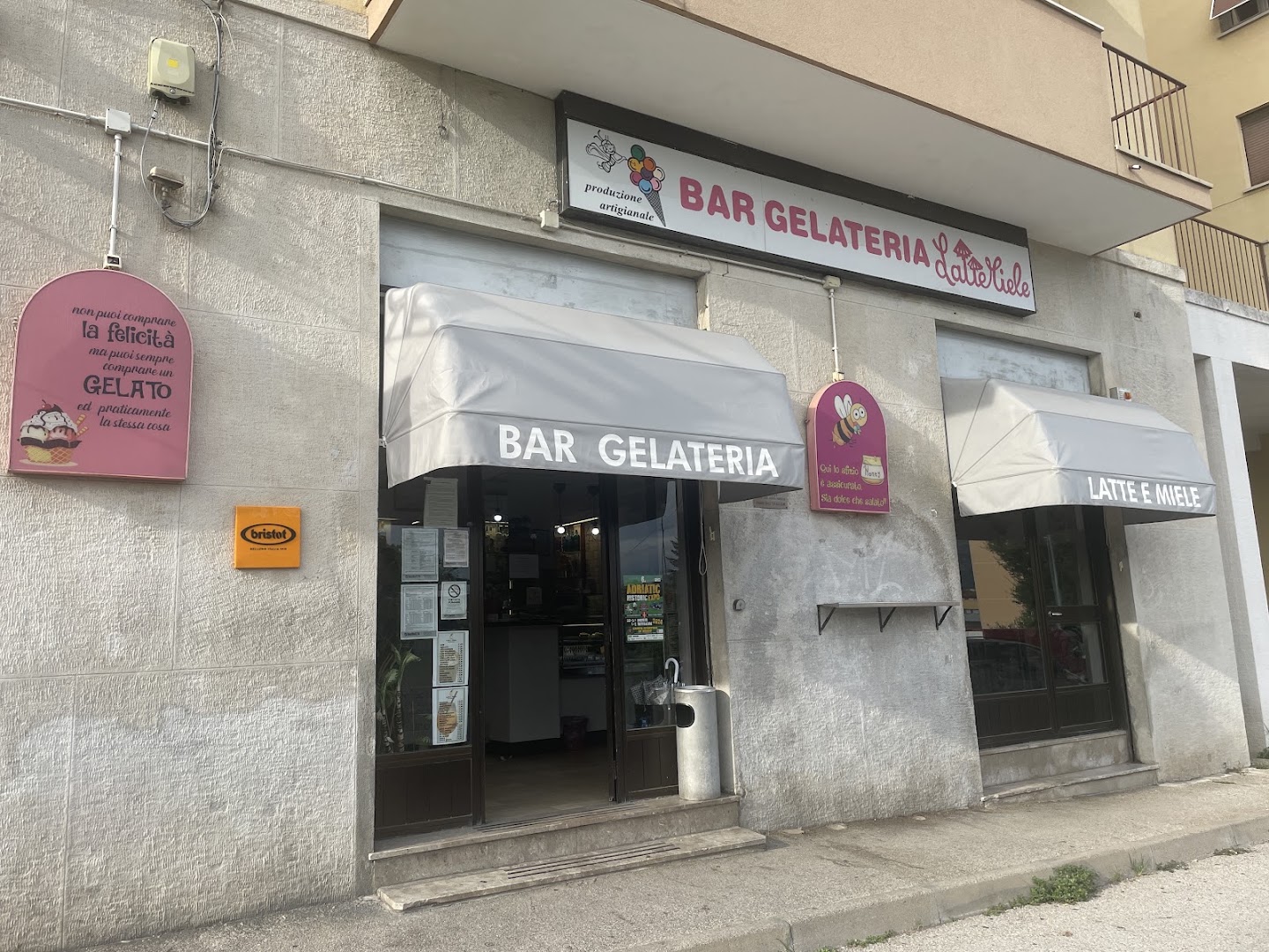 Bar gelateria Latte e Miele Trieste