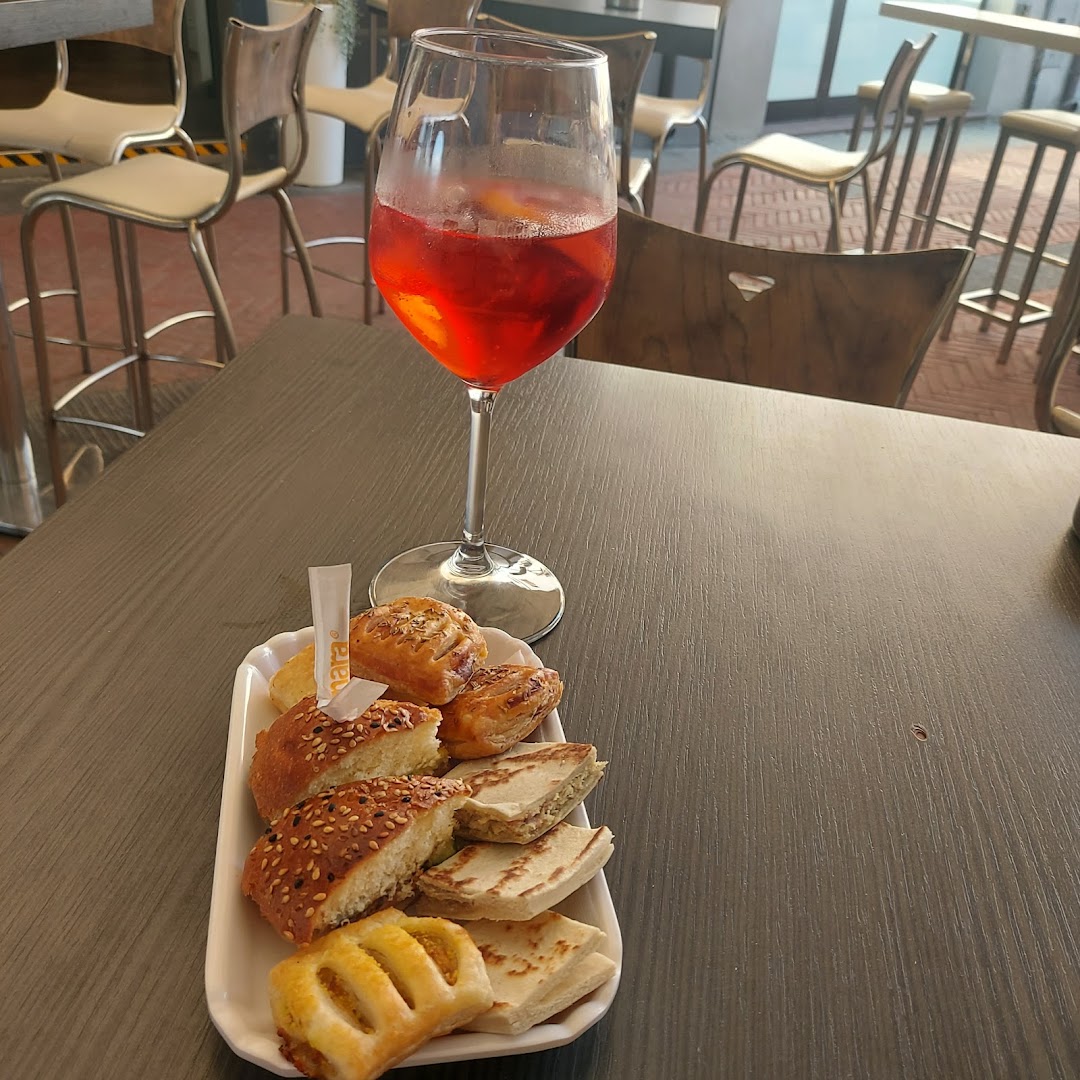 Bar - Gelateria Loggia Club Sas.