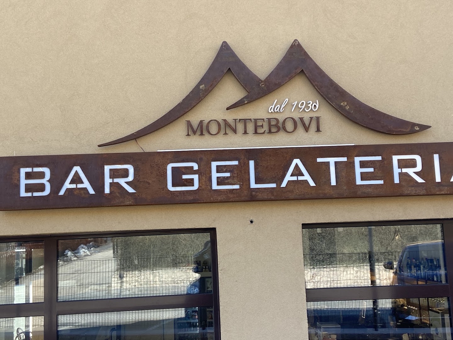Bar Gelateria Montebovi