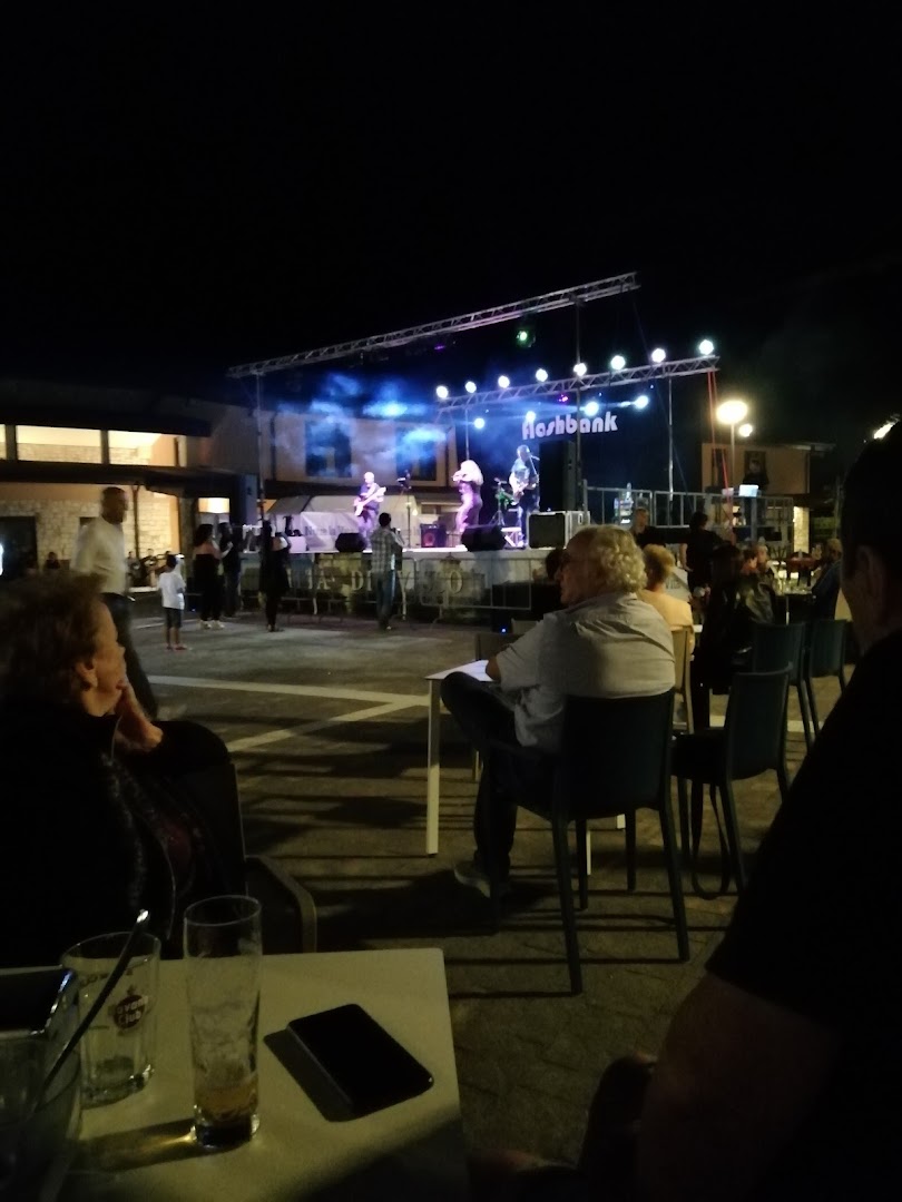 Bar Gelateria Montebovi