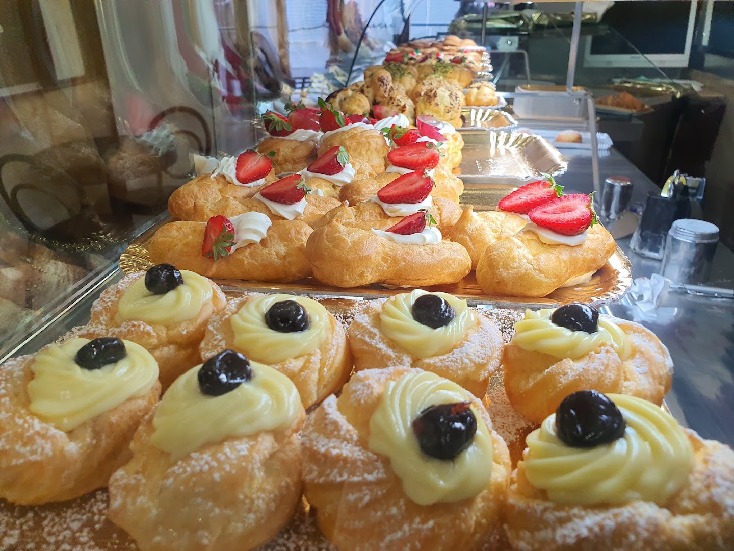 Bar Gelateria Pasticceria Aurunco Di Razzino Massimo
