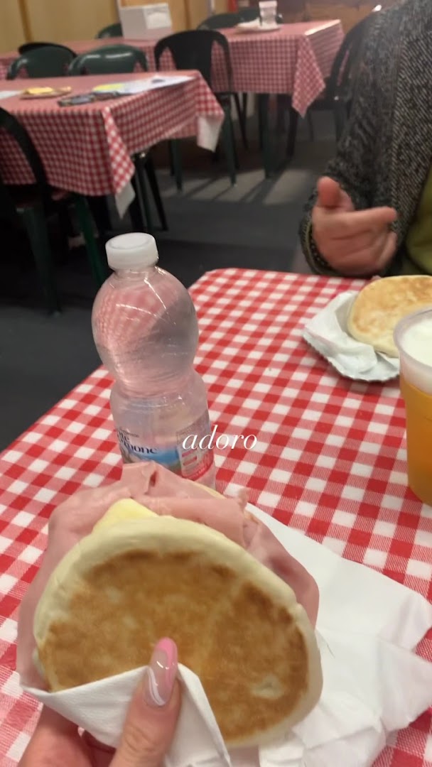 Bar Gelateria Pelloni