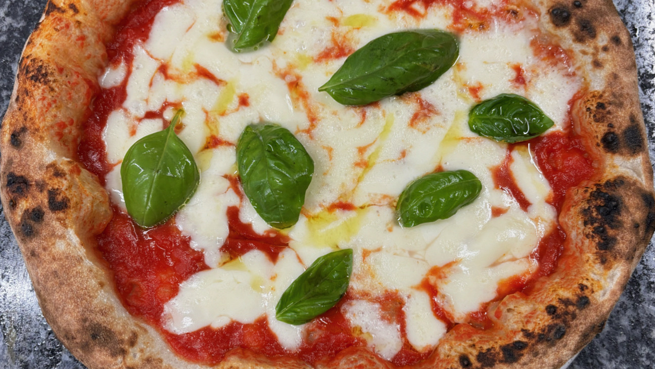 Bar Gelateria Pin - Burgheria Pizzeria