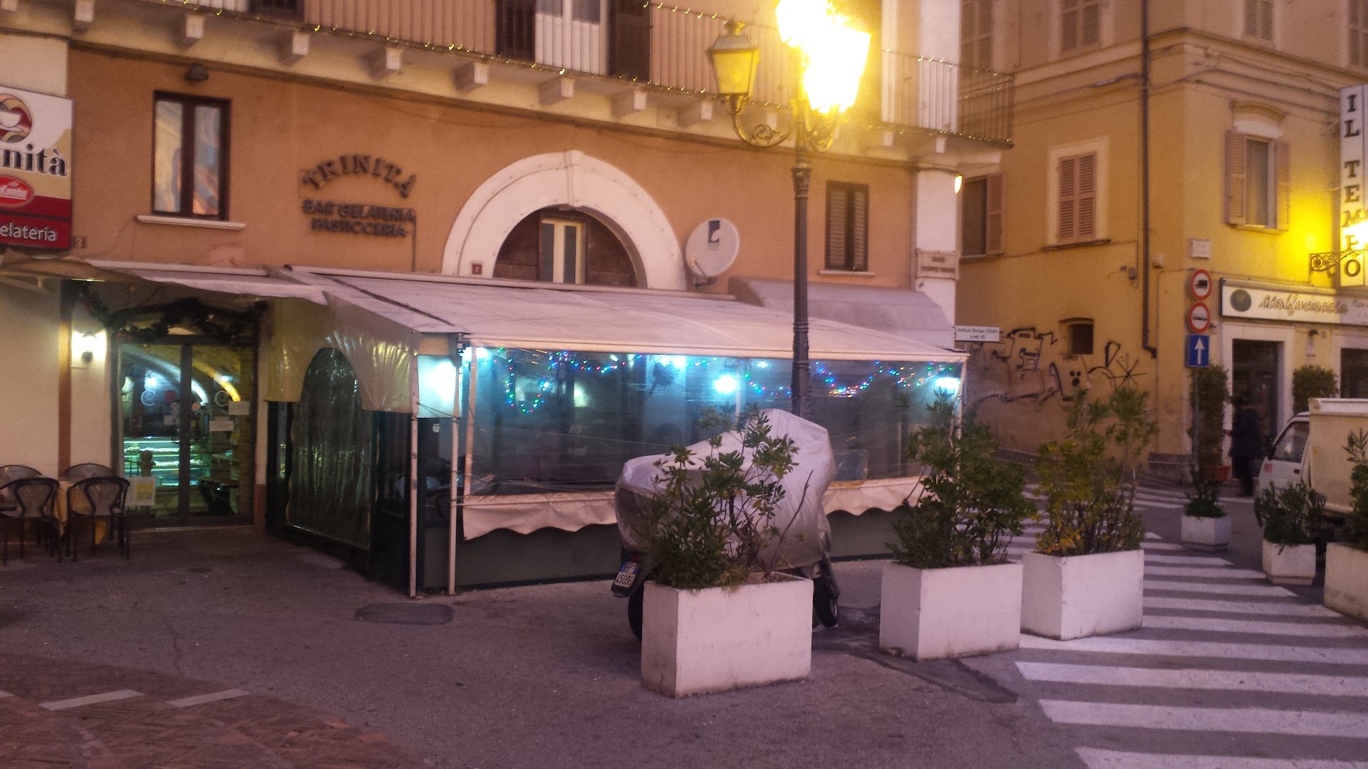 Bar Gelateria pizzeria ristorante Trinità Al solito posto