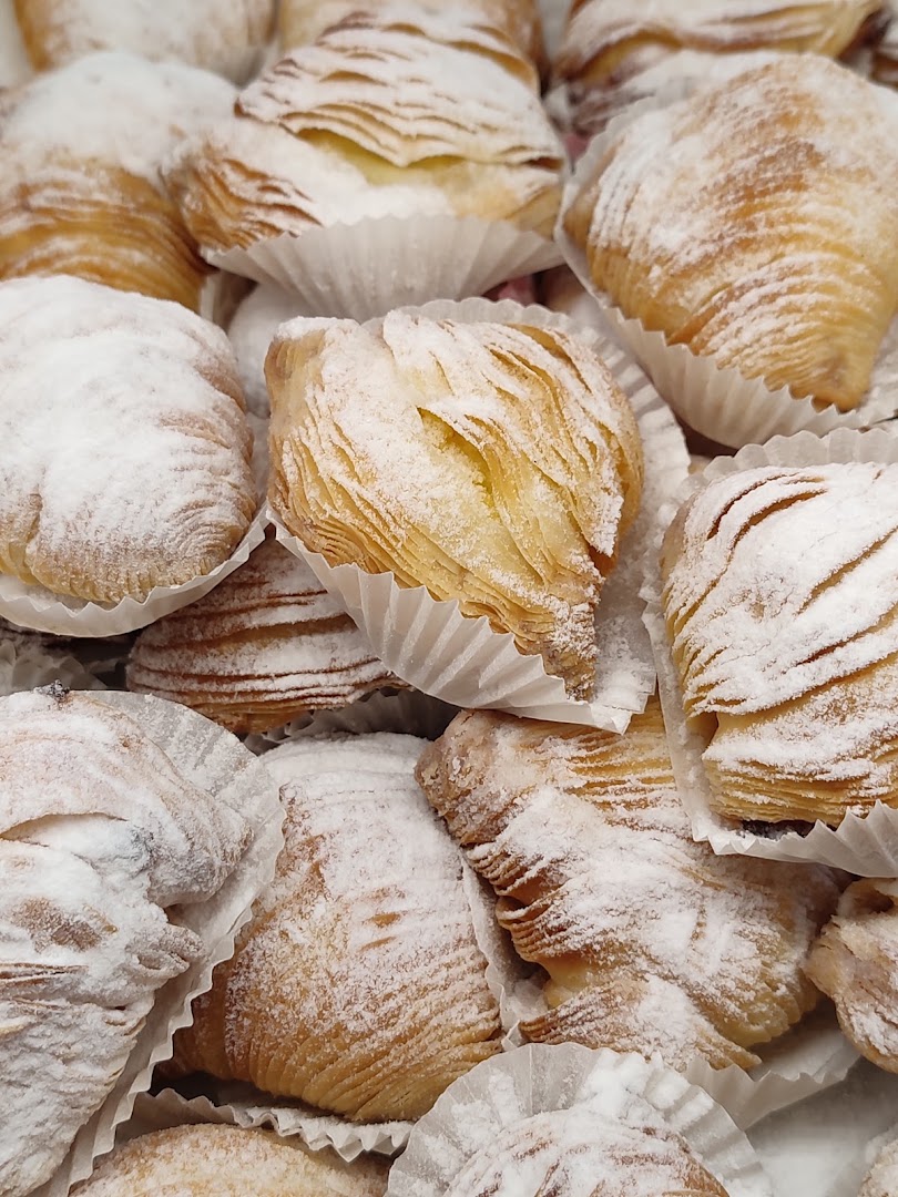 Bar Gelateria Regazzi, Magenta