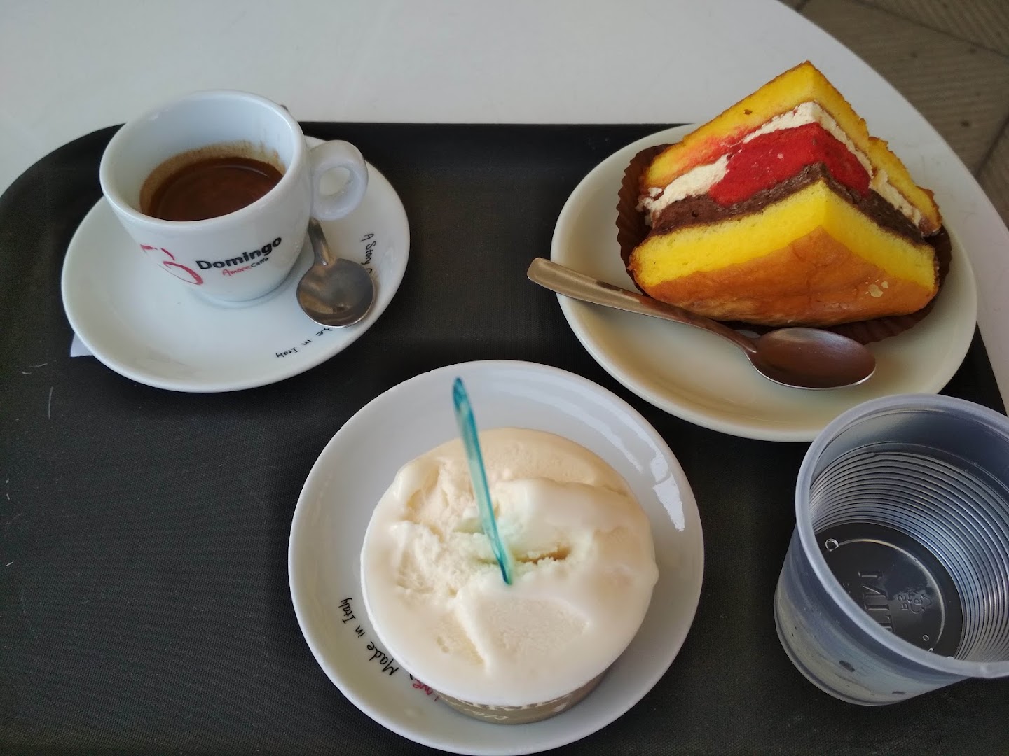 Bar Gelateria Shangri La