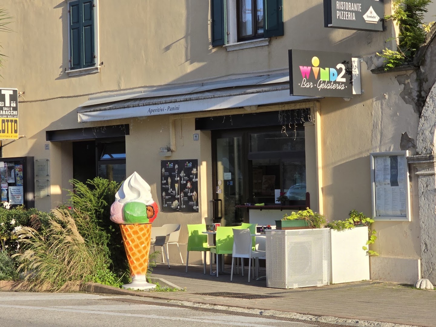 Bar Gelateria Wind 2