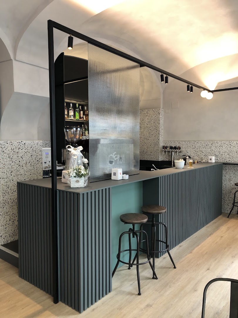 Bar GEM Wine and Spirits