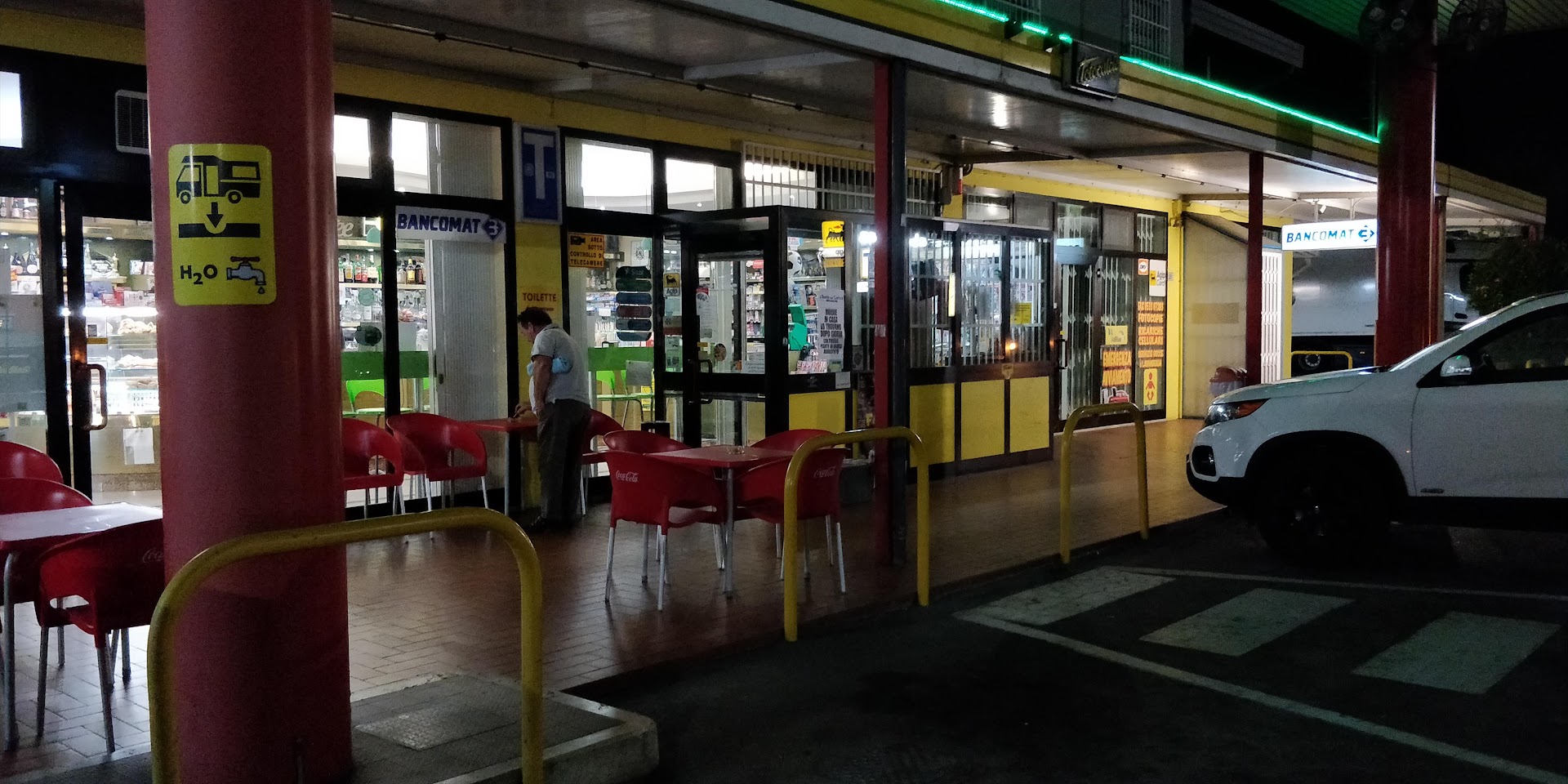 Bar Giallo