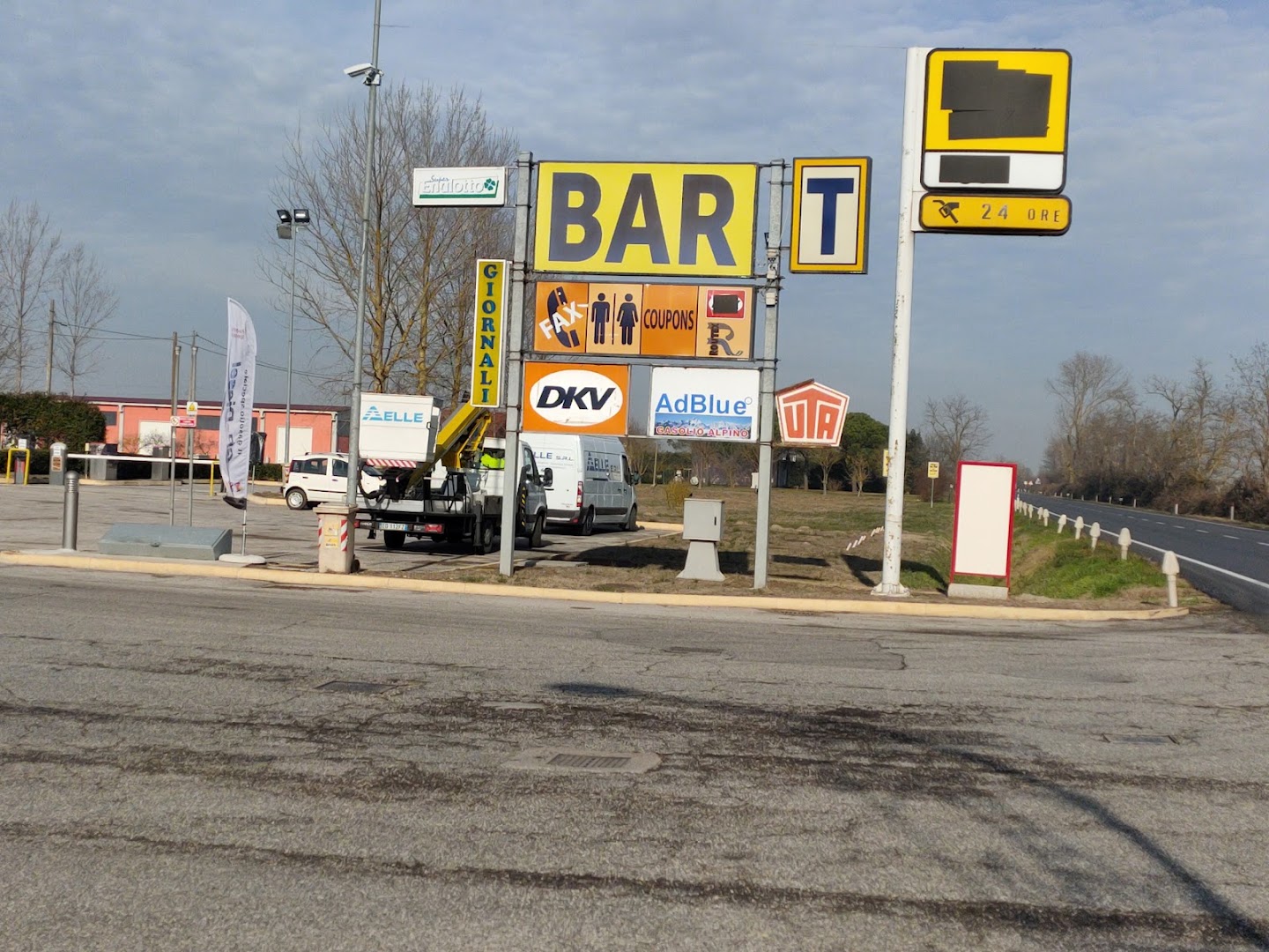 Bar Giallo