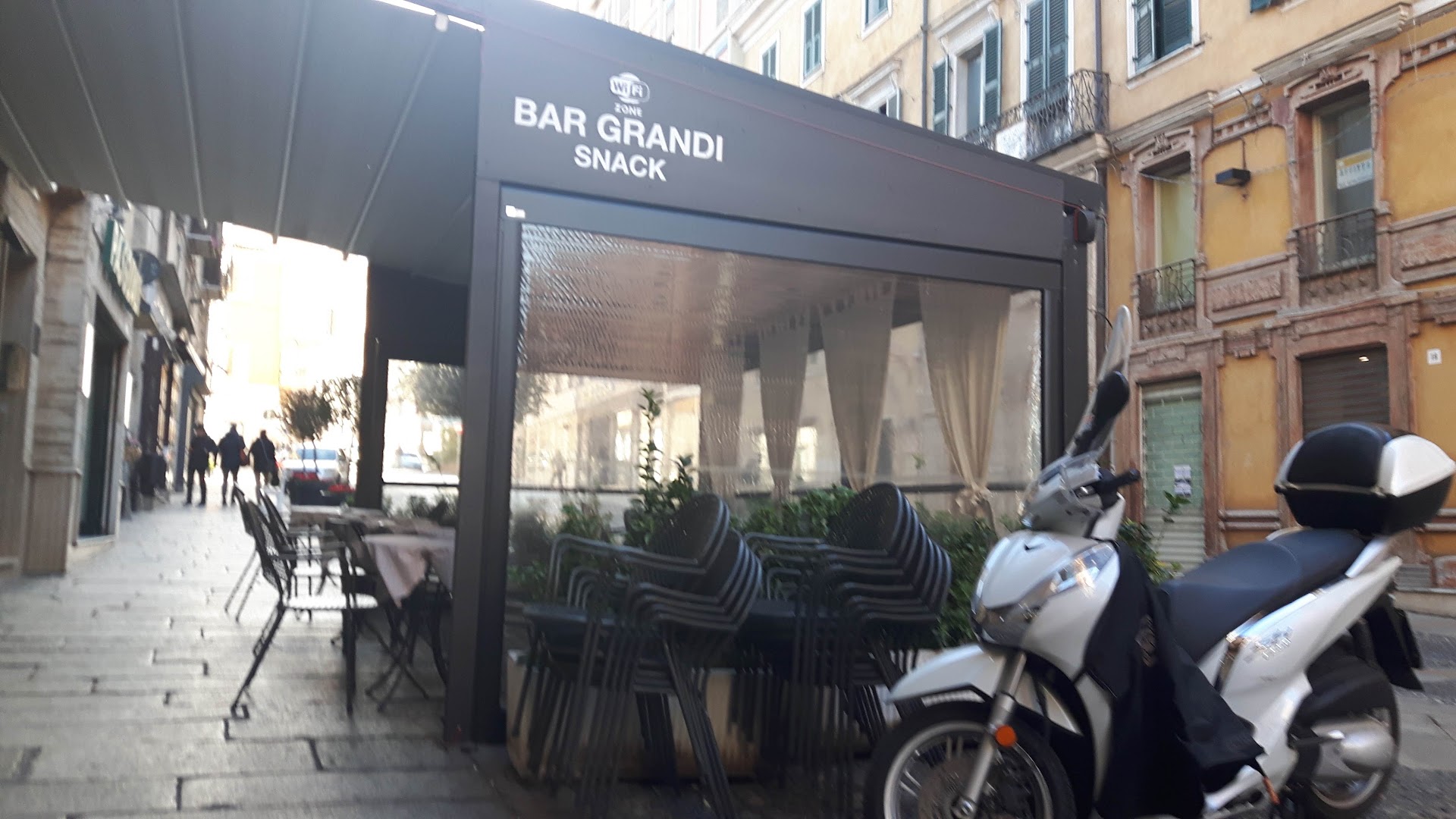 Bar Grandi