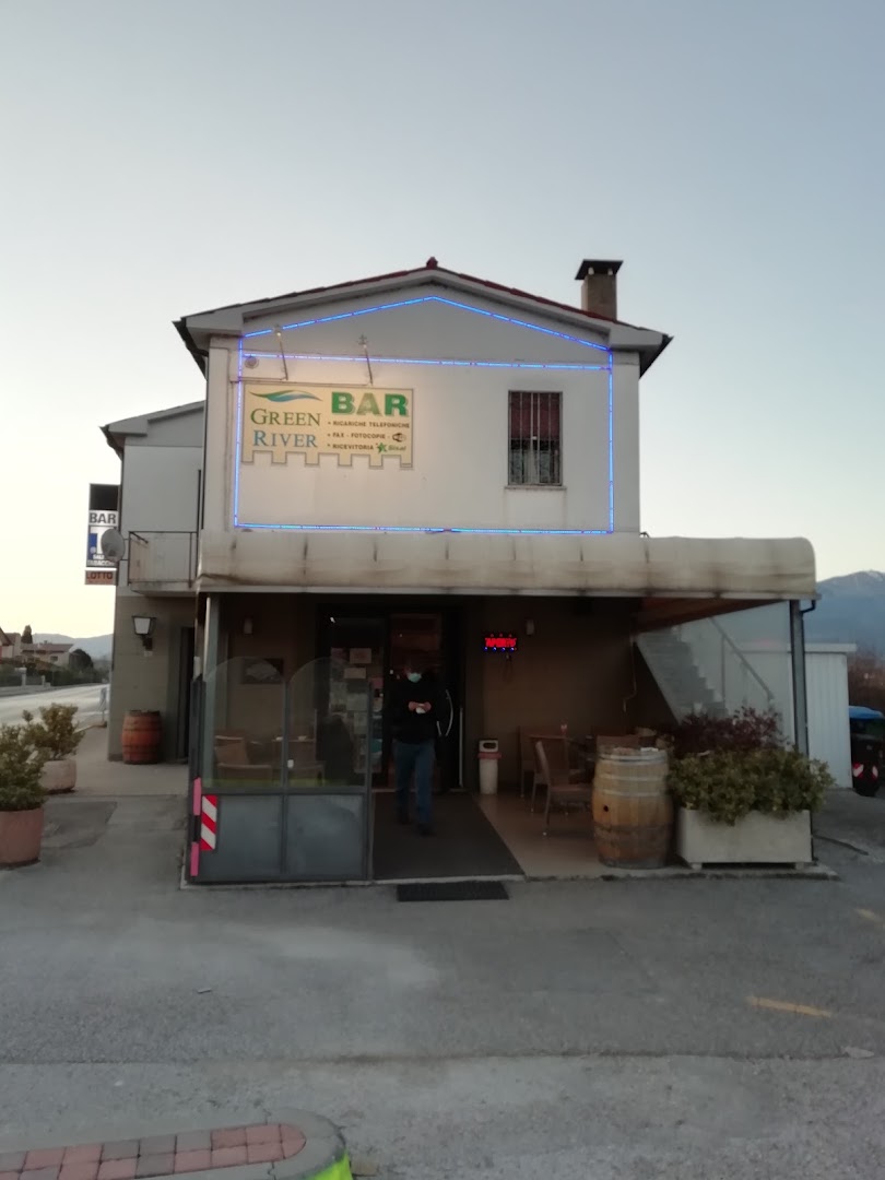 Bar Green River
