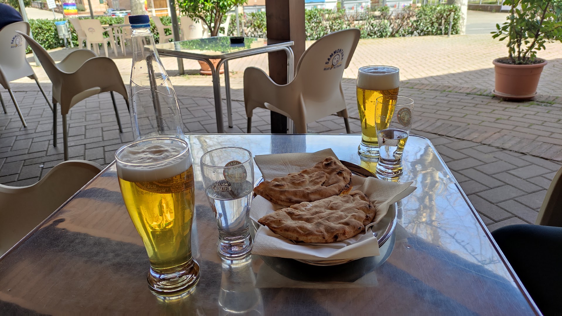 Bar H Bar e Alimentari