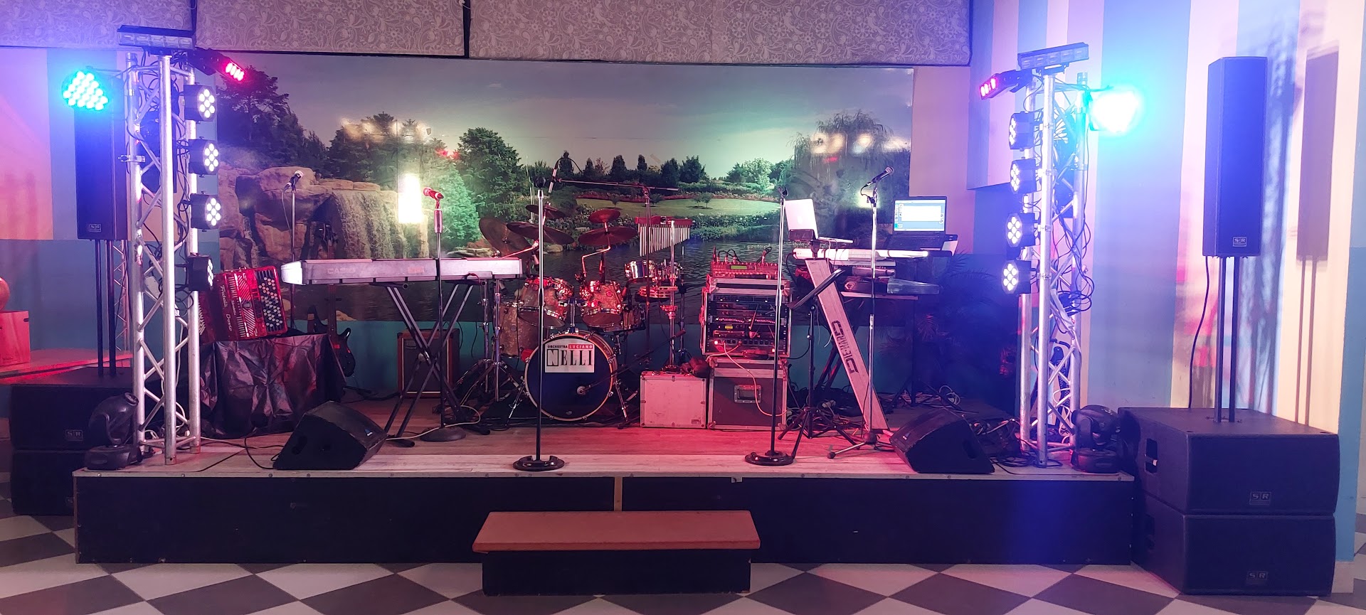 Bar h24