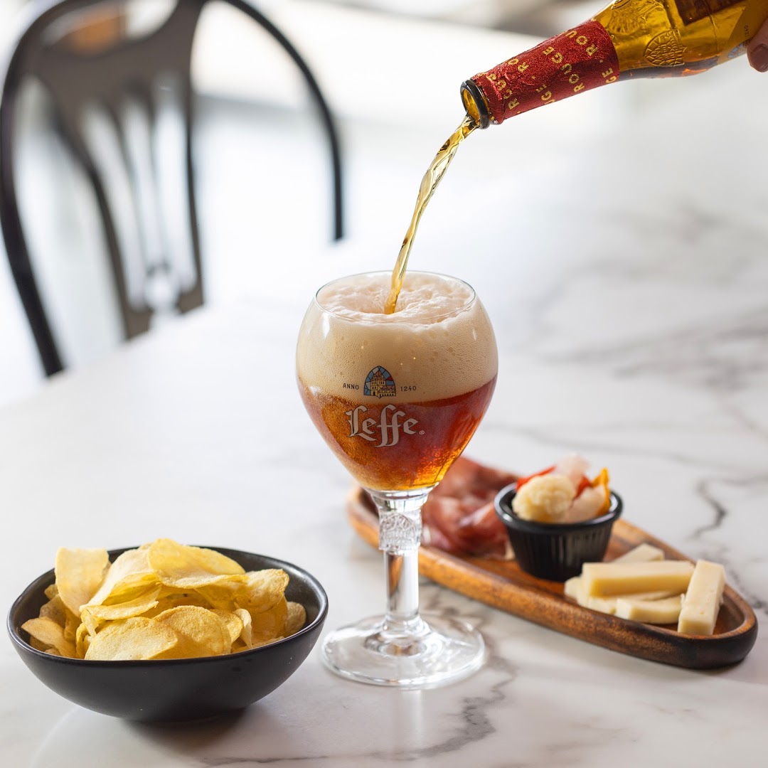 Bar Icarus