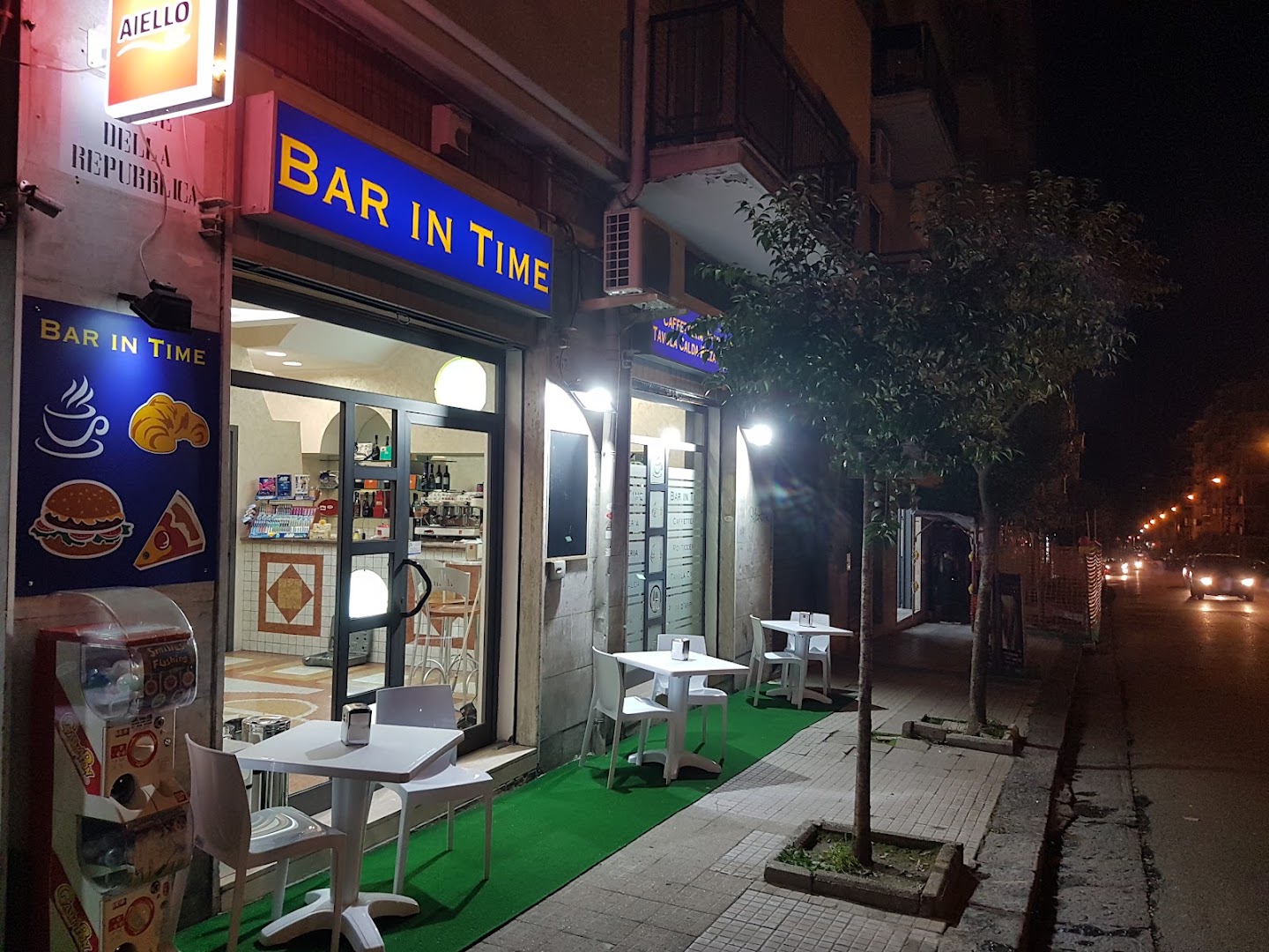 Bar In Time Coffee food and drink