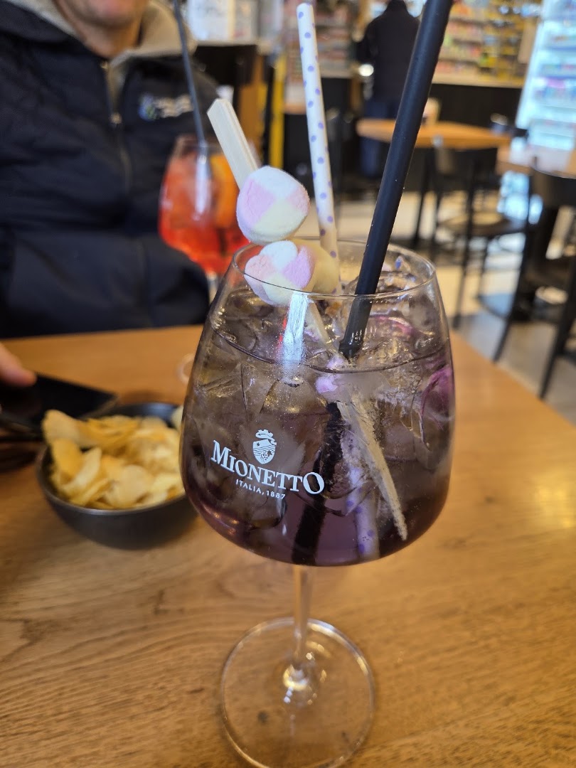Bar invidia, Torino
