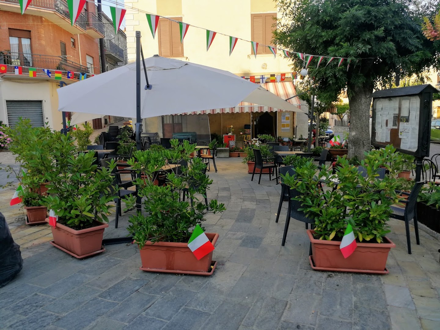 Bar Italia di Pietro Riccio