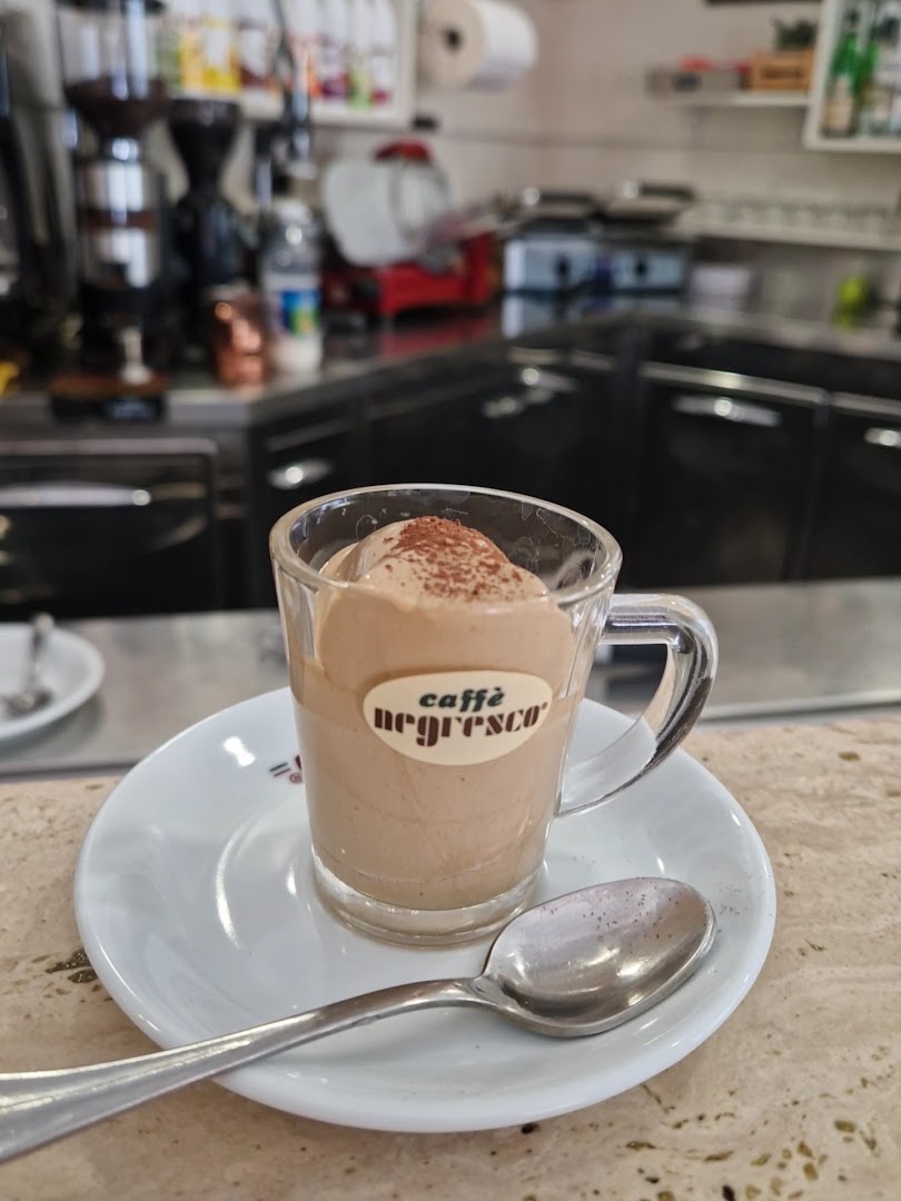 BAR Karina Giuliana, Roma