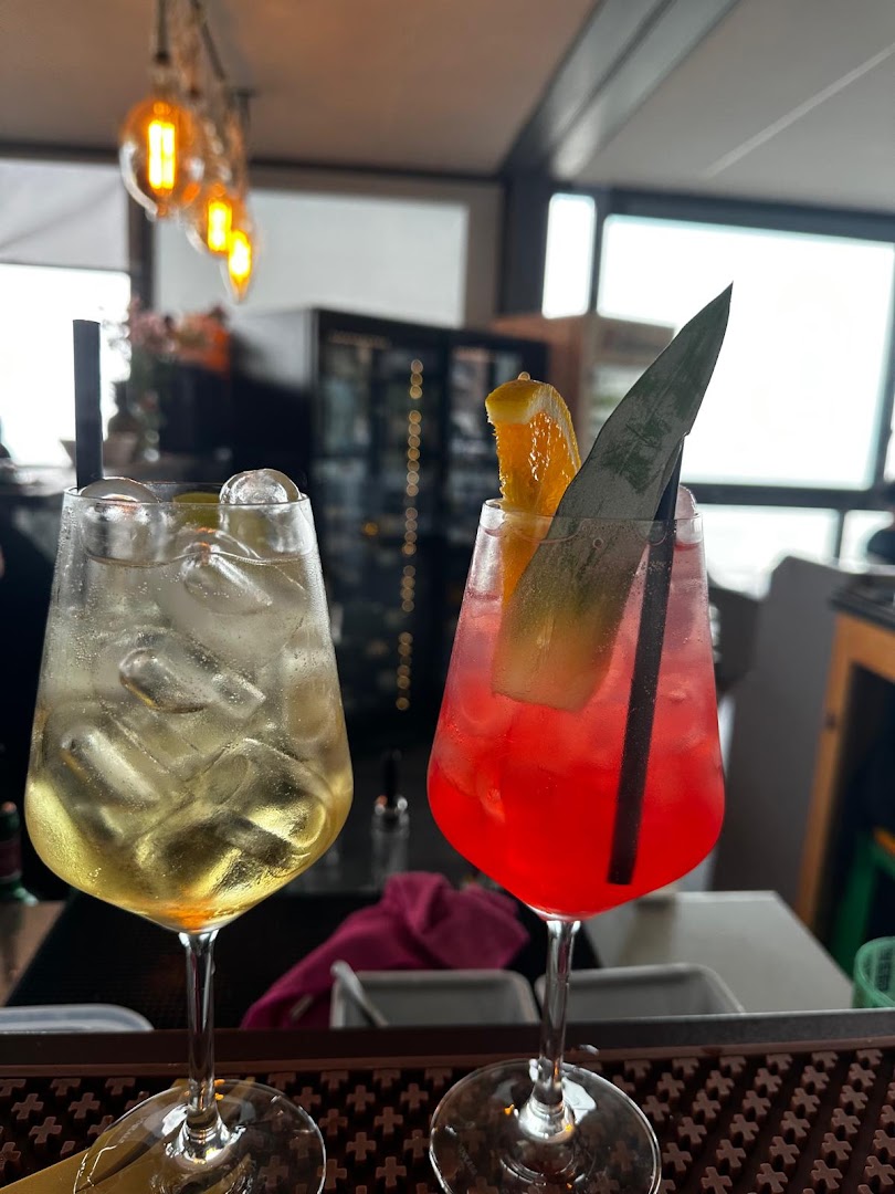 Bar La Marinetta beach
