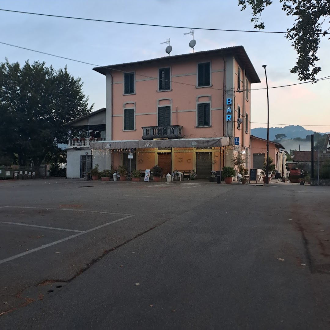 Bar la stazione