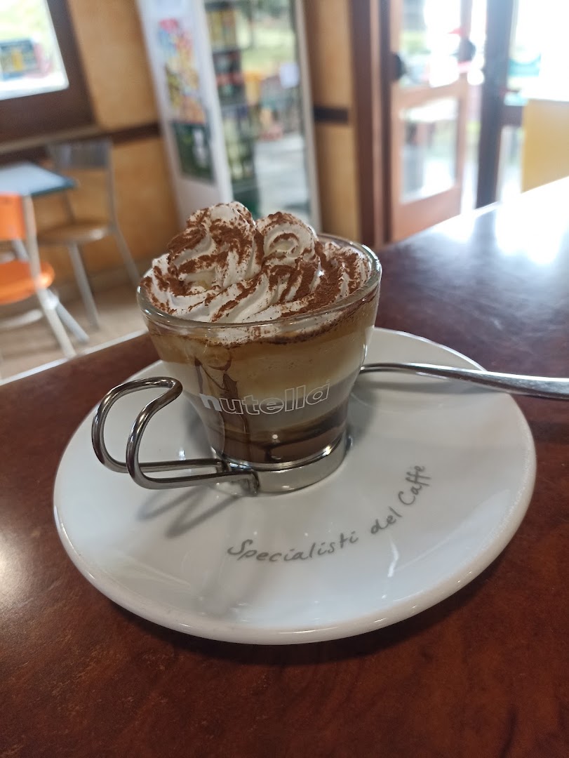 Bar La Taverna...snack bar...ristoro...gelati..panini