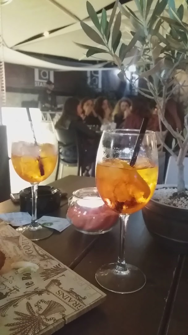 Bar "Lap Station"