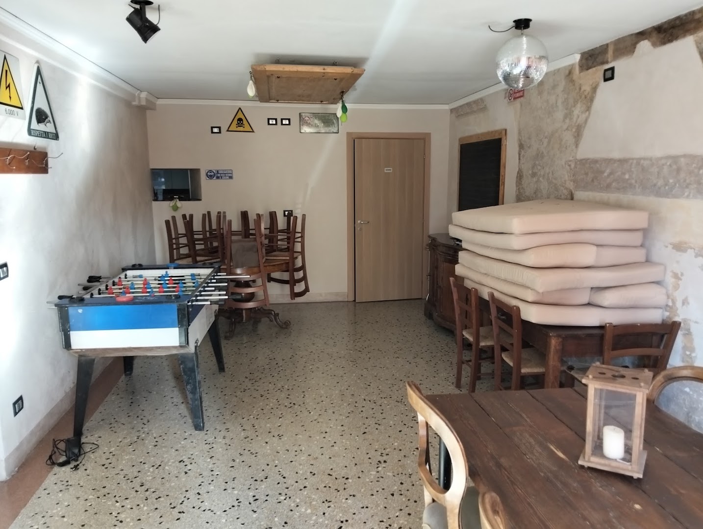 Bar Le Bionde di Leda Carrera