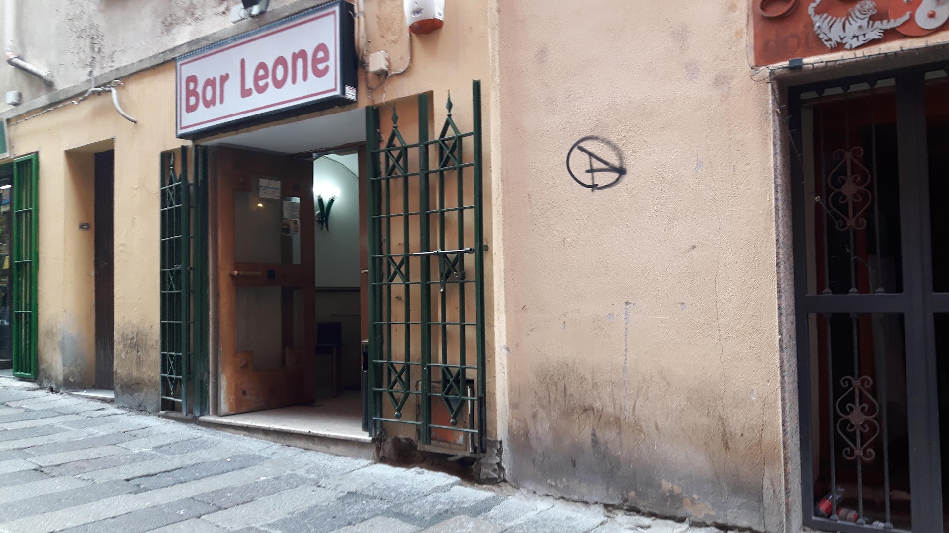 Bar Leone
