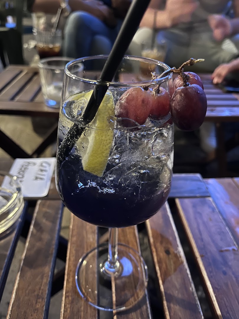Bar Liu 2