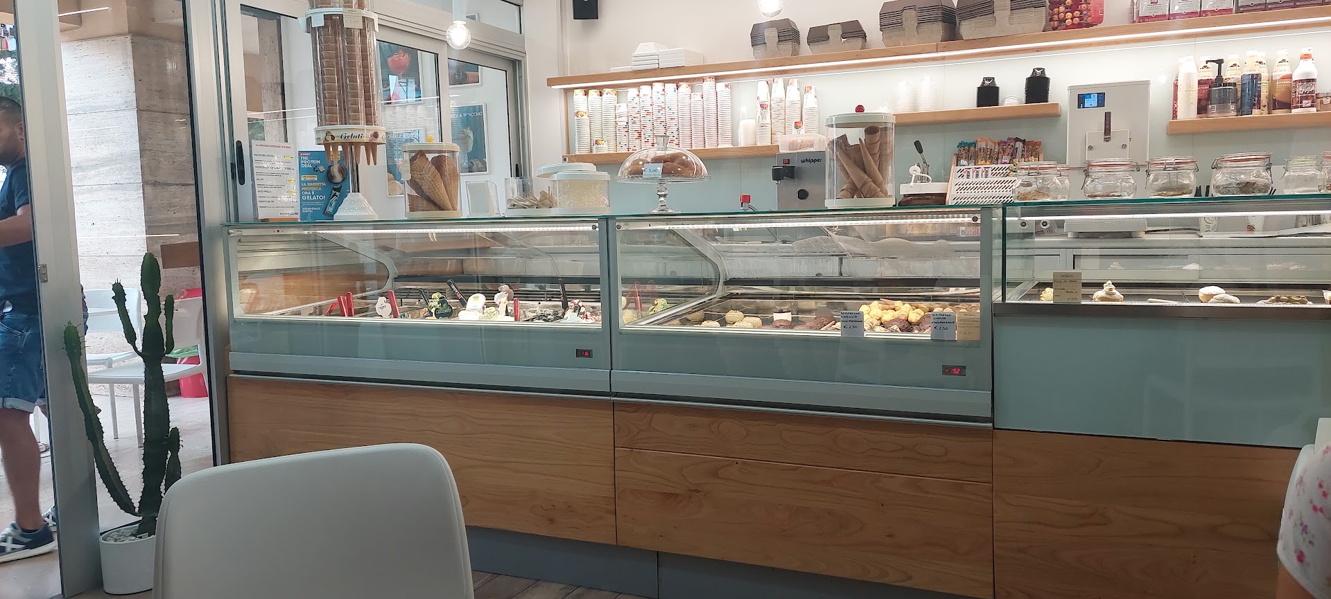 "Bar Lo Smeraldo"