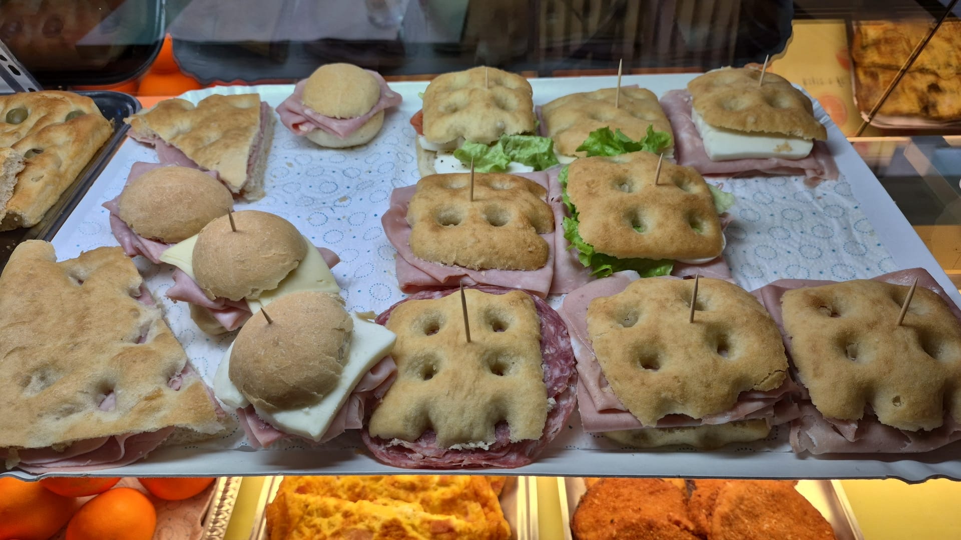 Bar Lombardi