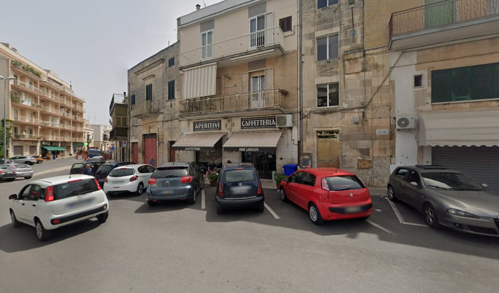 Bar London, Ostuni