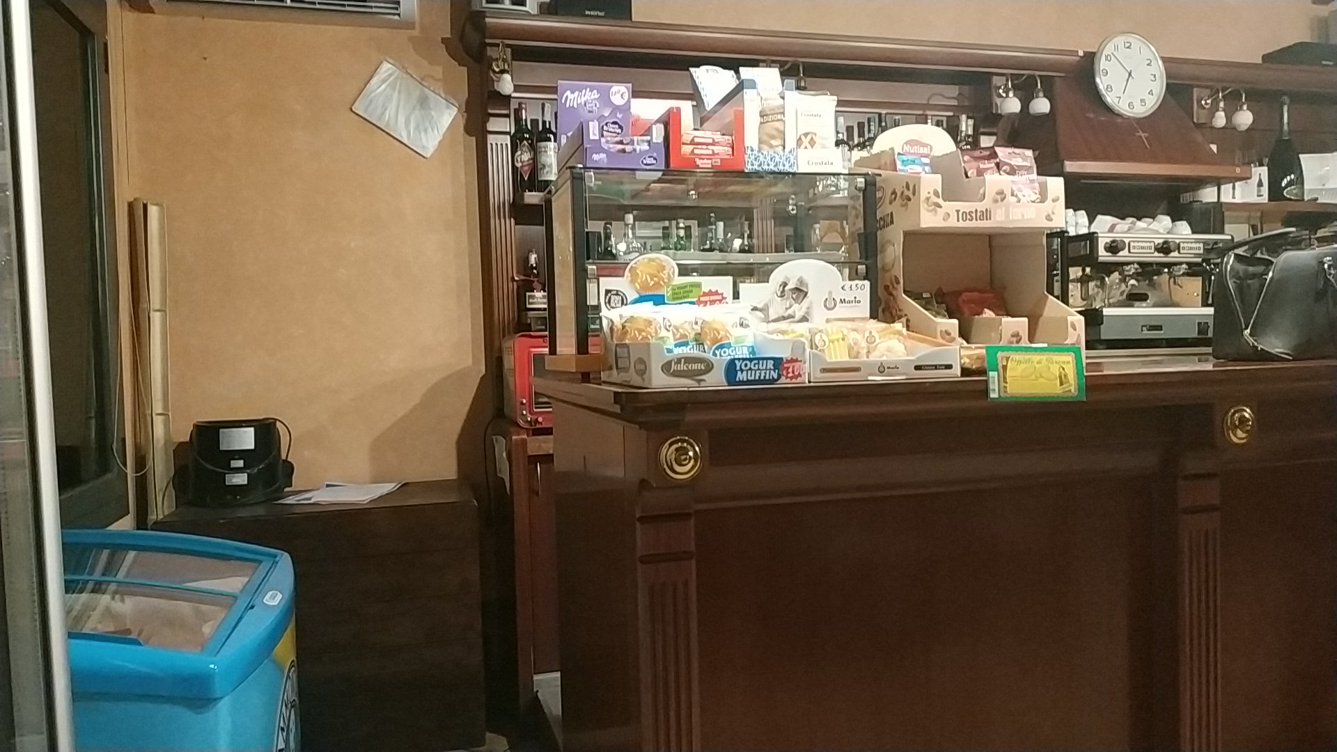 Bar Loris, Casalromano