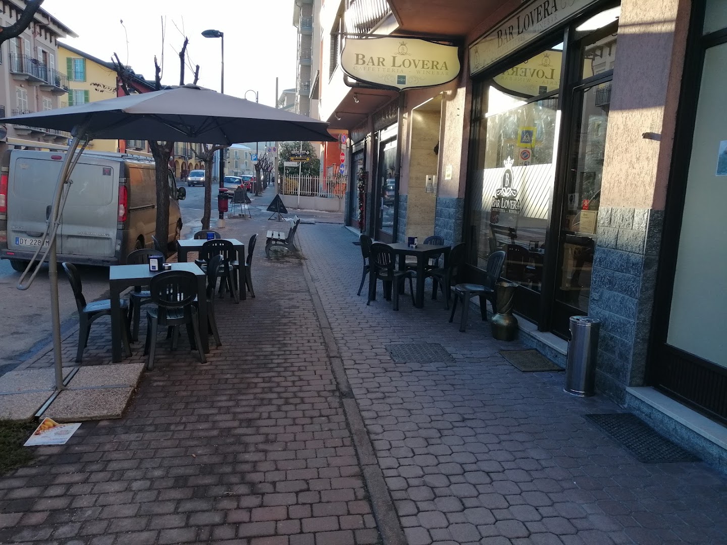 Bar Lovera