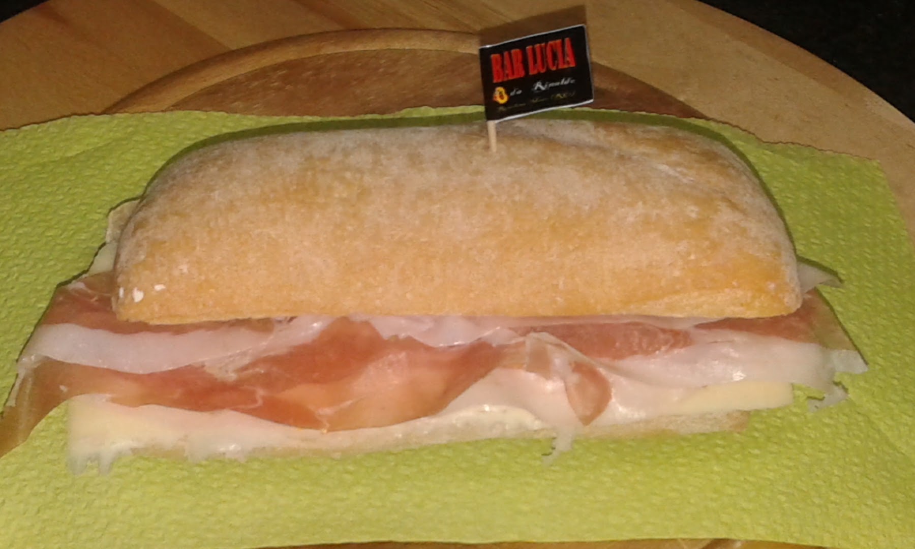 Bar Lucia sala giochi **Drink & Food**